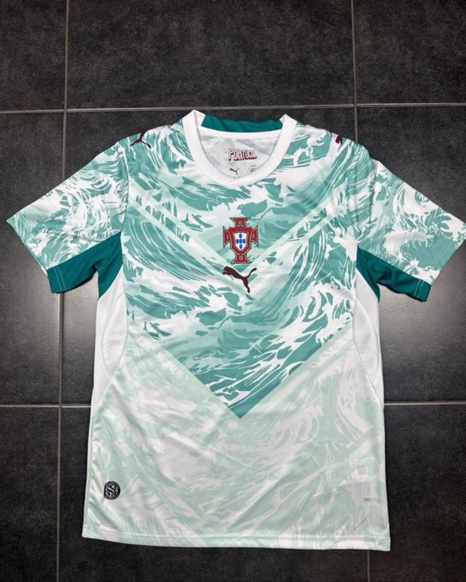 Camisola secundária Portugal Mundial 2026